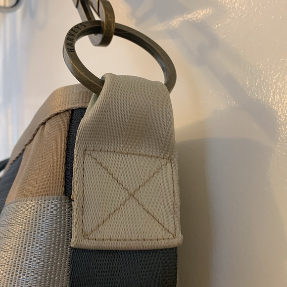 Harveys CARRIAGE RING Shoulder Bag Multi Color - Picture 11 of 17